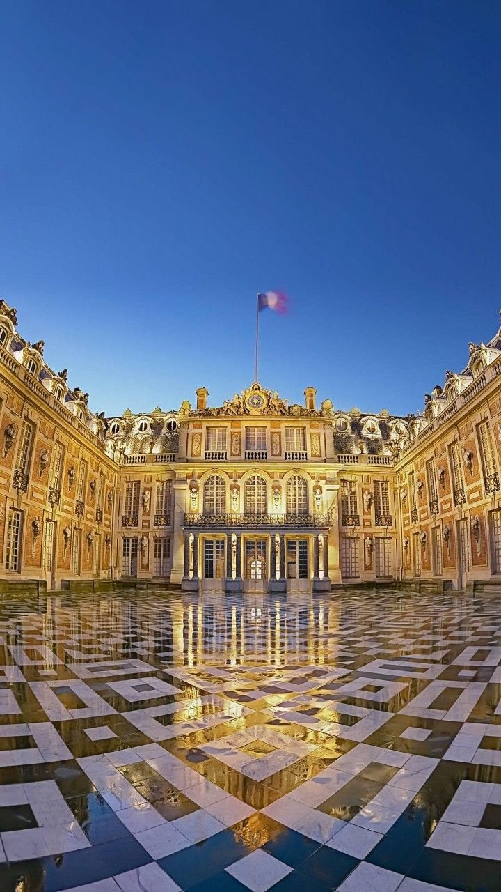 Beauty of Europe (Paris, Amsterdam, Switzerland) Tour Package